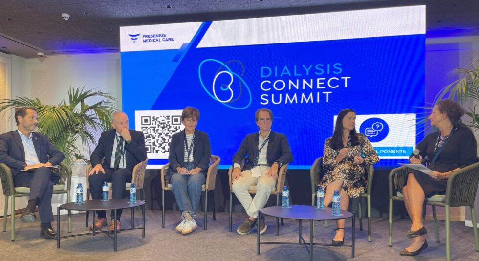 17._thumbnail_FME_Dialysis-Connect-Summit_debate-2-1-980x534.jpg